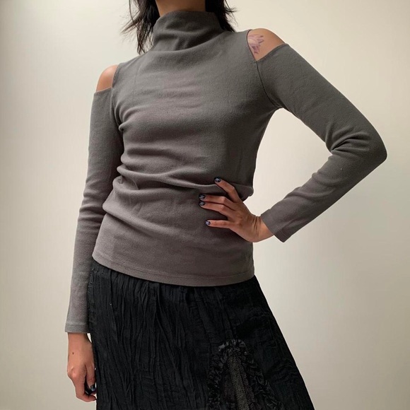 Oak + Fort Cut Out Shoulder Grey Sweater - Picture 1 of 5